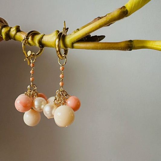 Mini hoops earrings with coral and pearl grapes