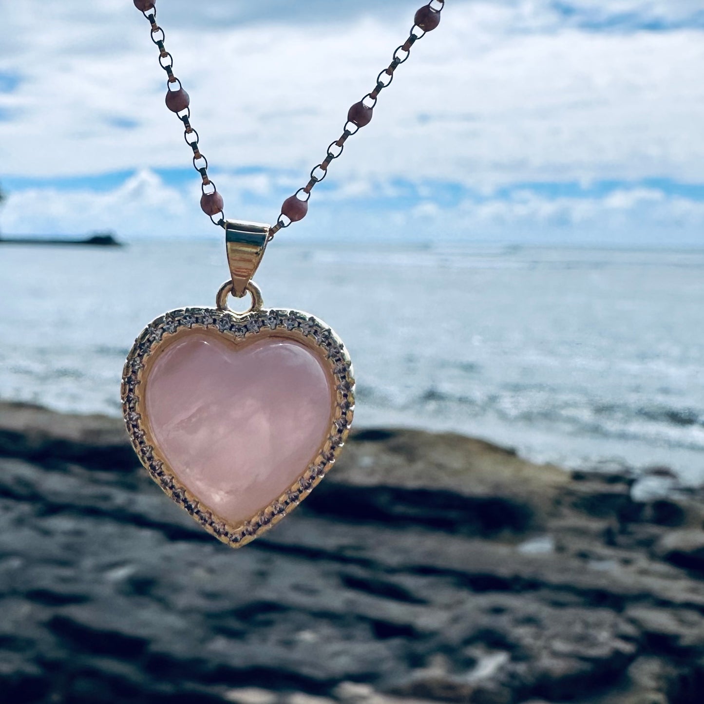 Sweetheart quartz rose necklace 14ktgf NEW 2025