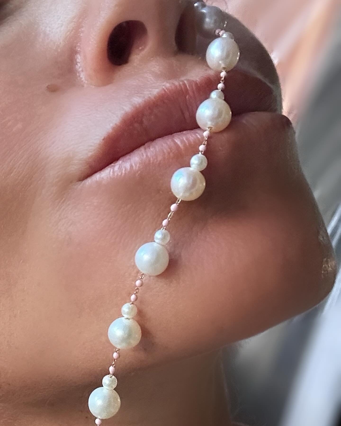 Baci di perle -Akoya kissing pearls-18kt gold