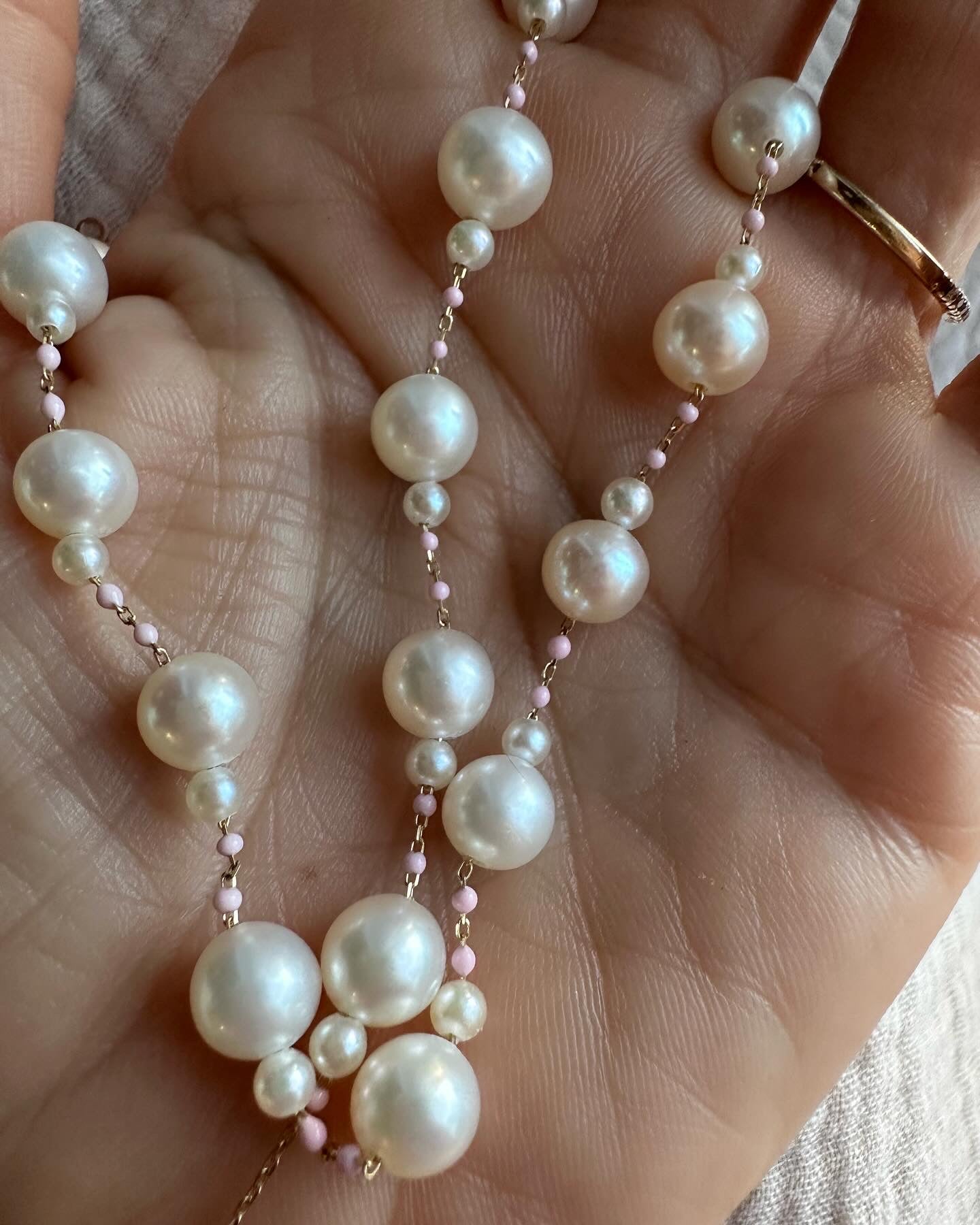 Baci di perle -Akoya kissing pearls-18kt gold