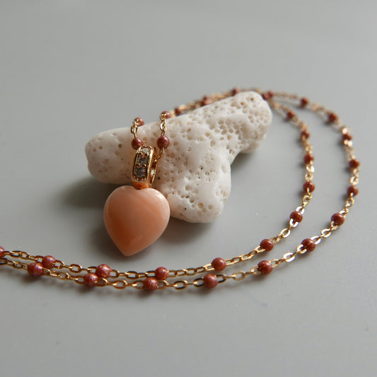 Peach hawaiian coral necklace