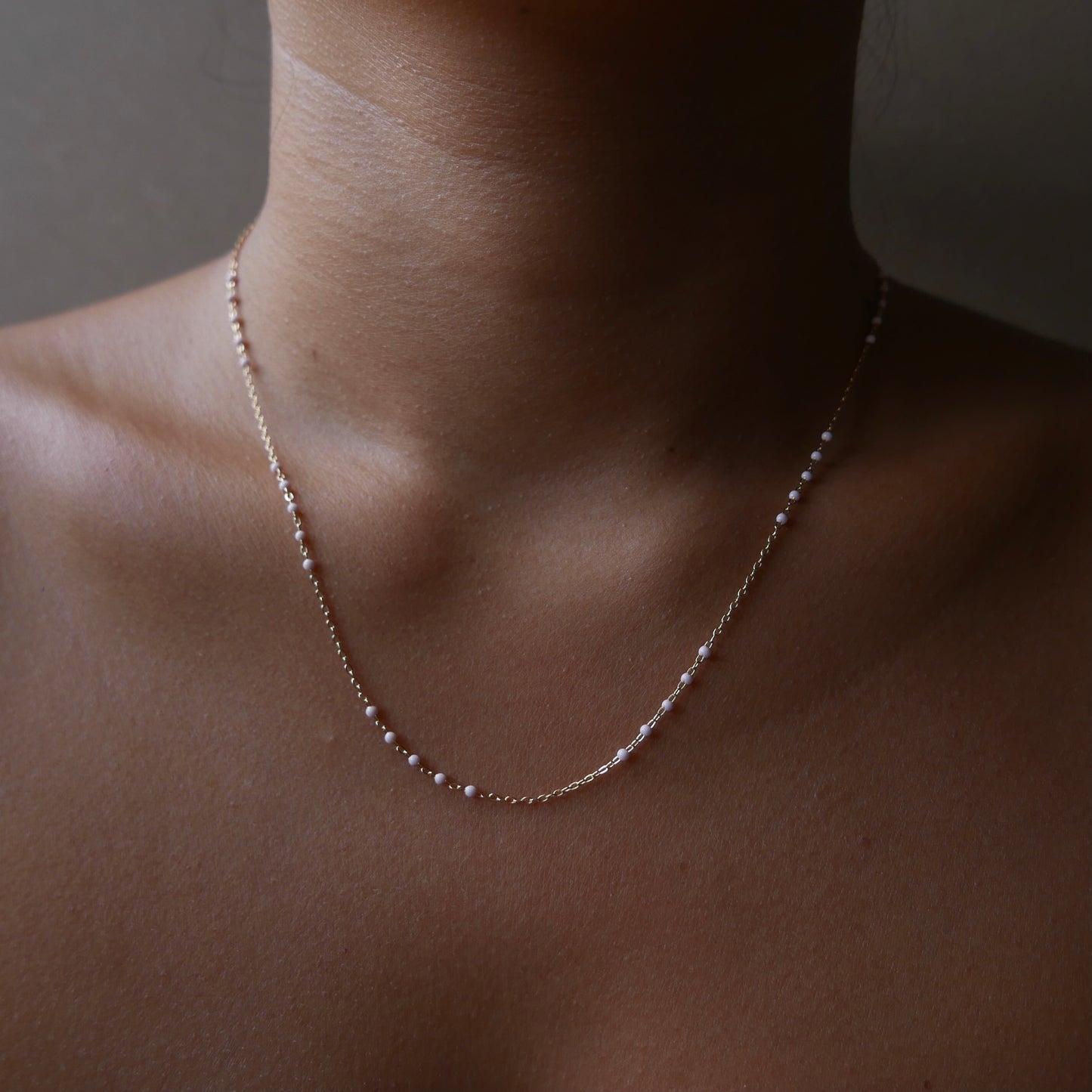 Minimalstic chain & Enamel Necklace