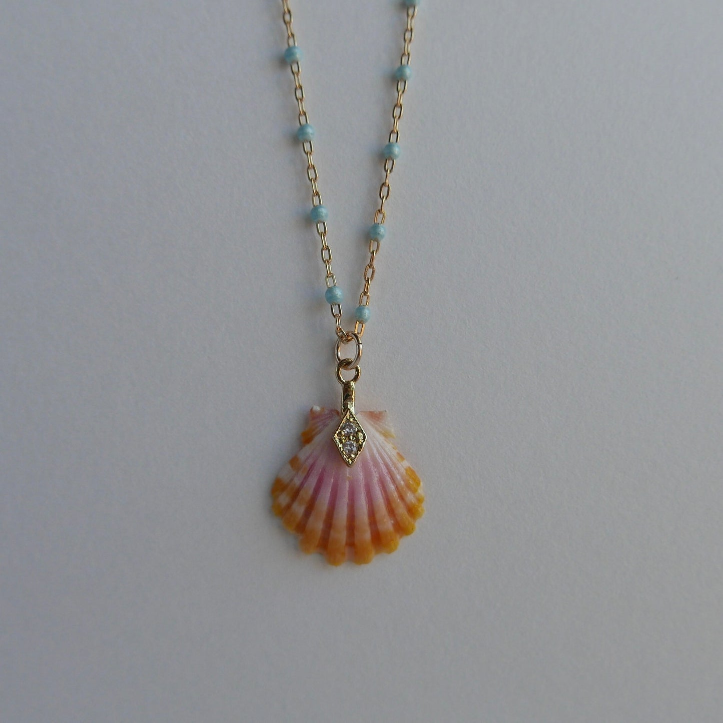 Sunrise shell necklace - Goldfilled-