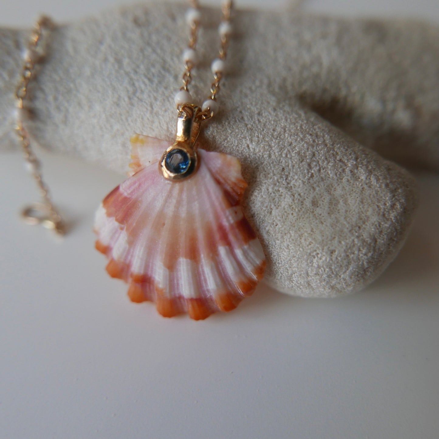 Sunrise shell sapphire necklace