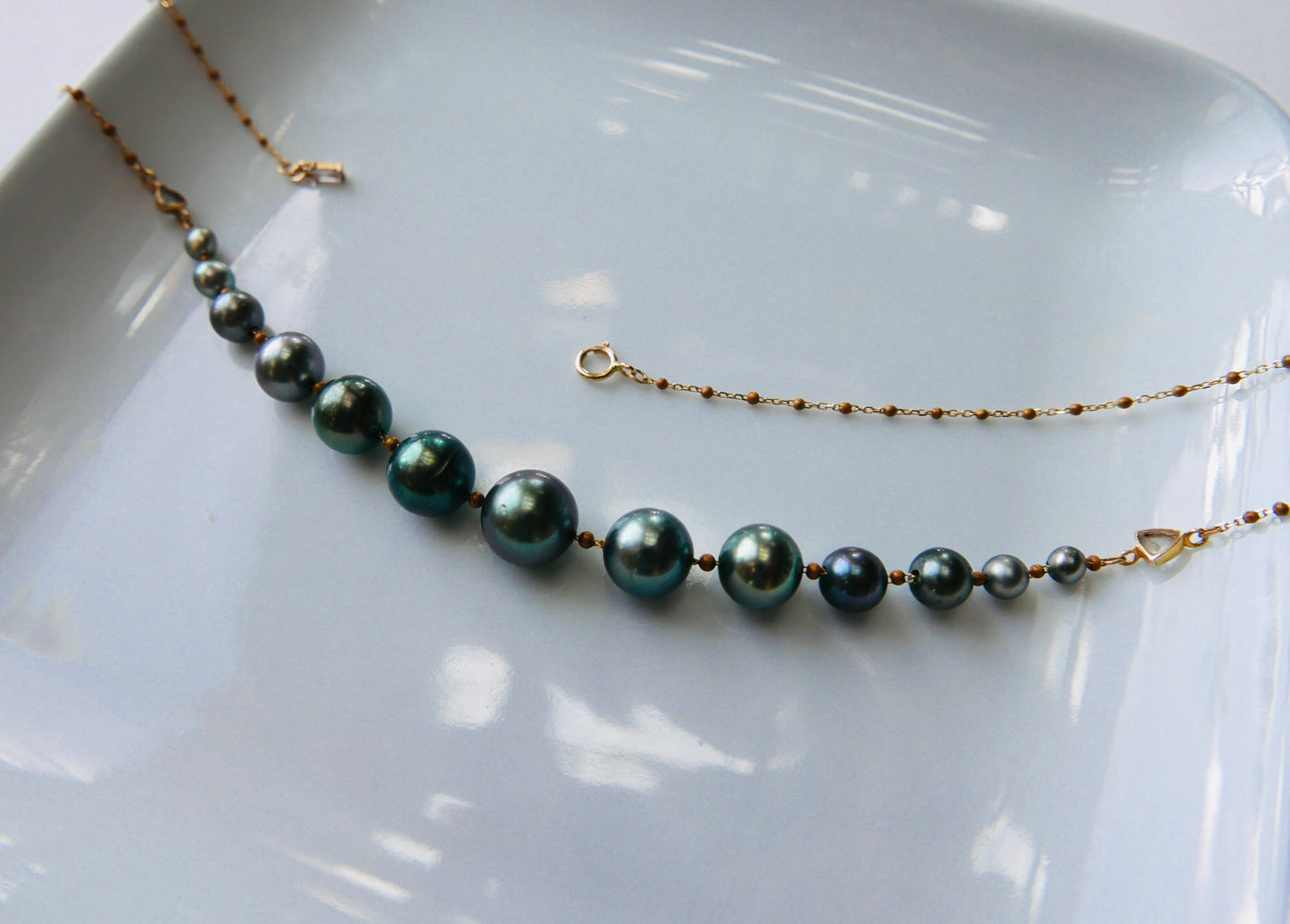 POEHEI  Necklace,  Tahitians pearls 18kt