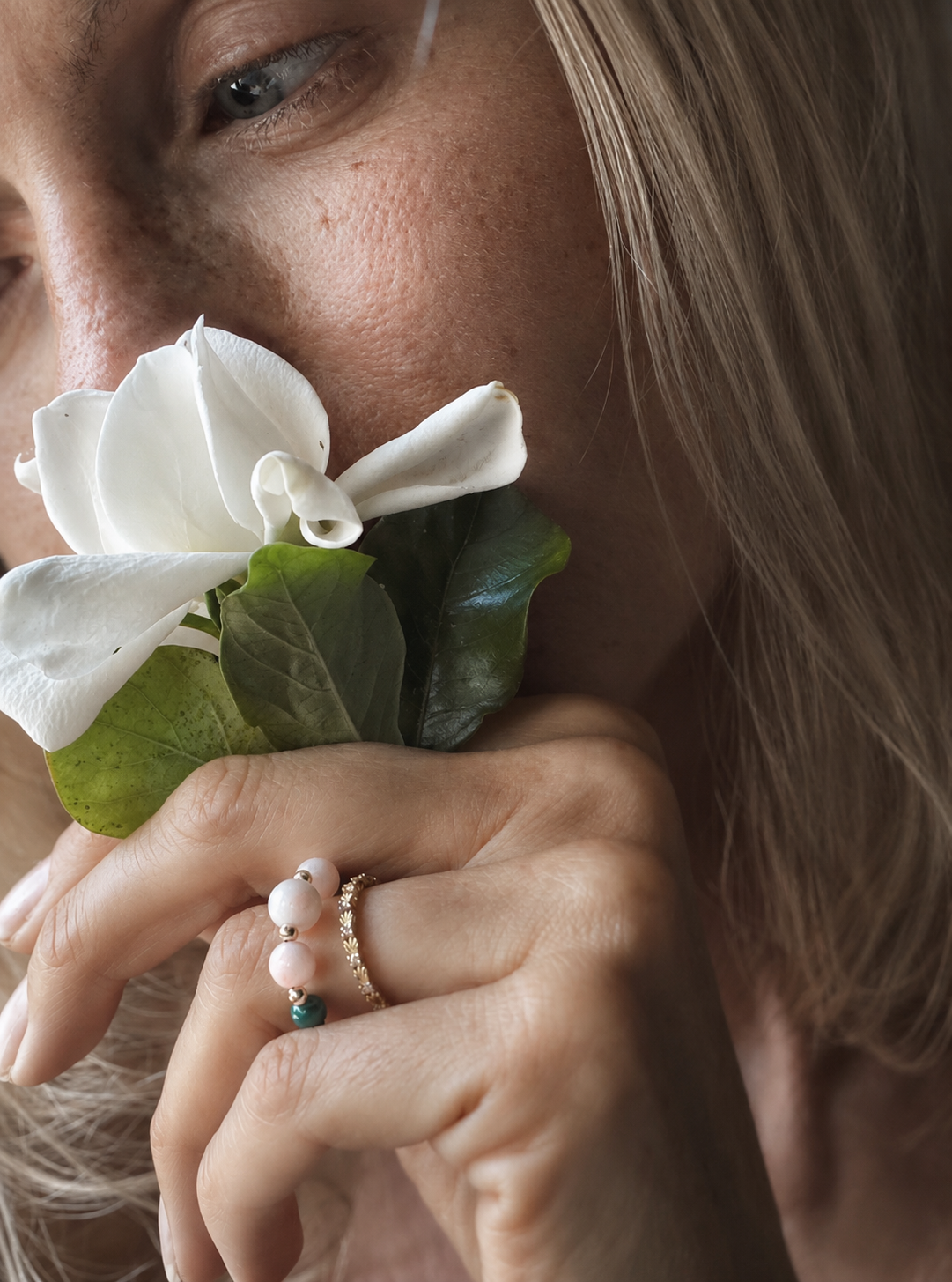 Gardenia of May coral ring