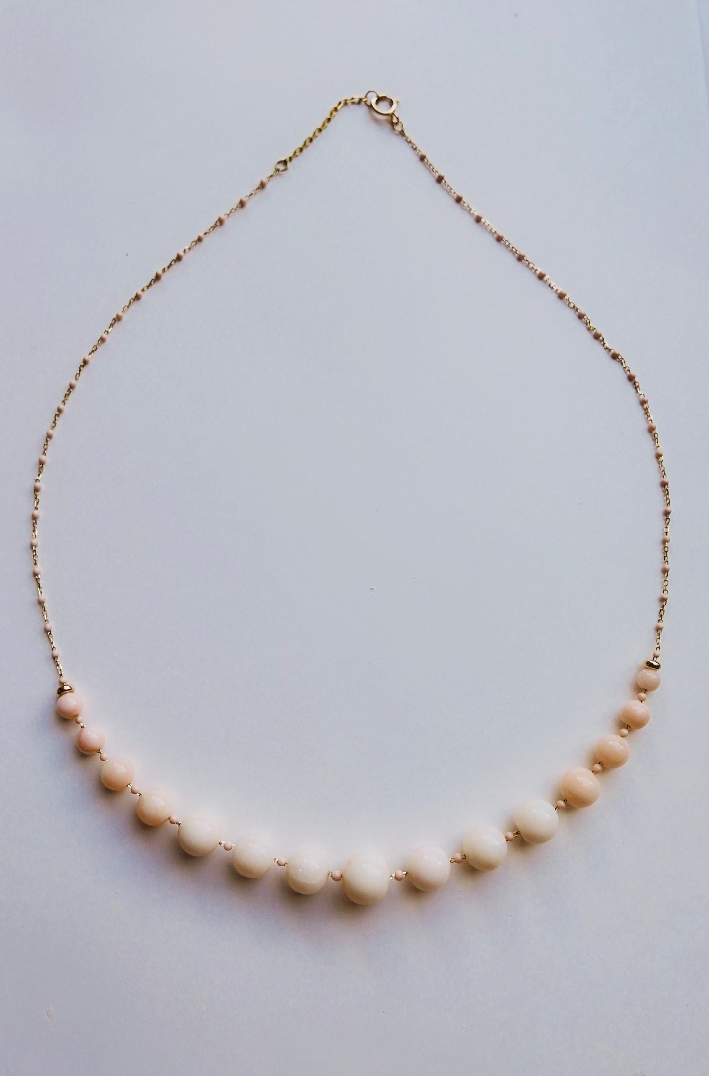 Coral graduated Necklace - Angel skin coral-