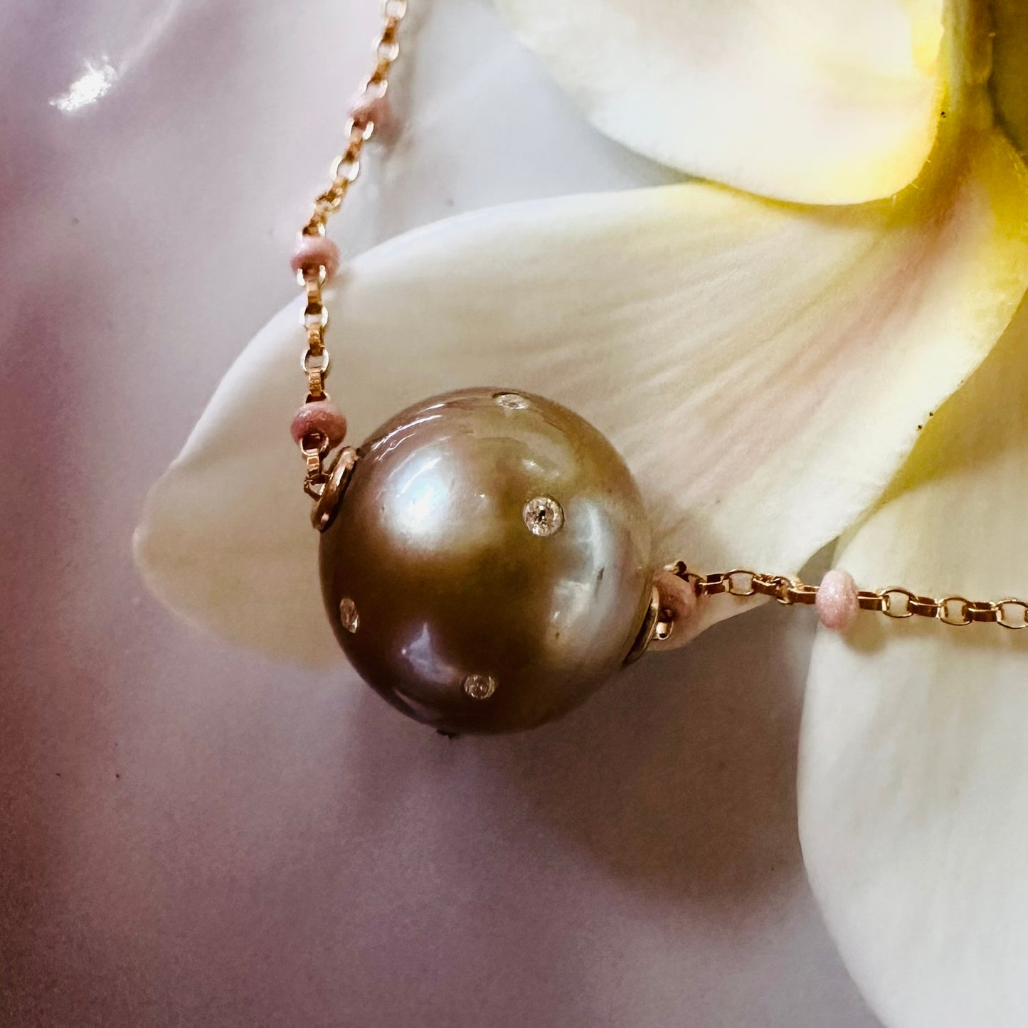 Tahitian pearl solitaire necklace with diamonds constellations