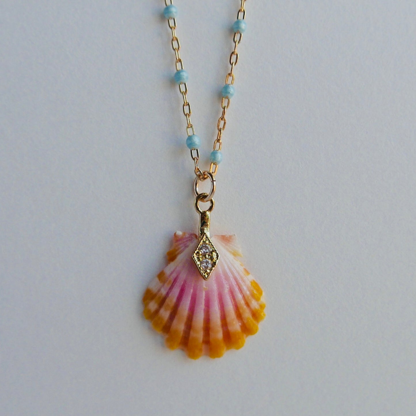 Sunrise shell necklace - Goldfilled-