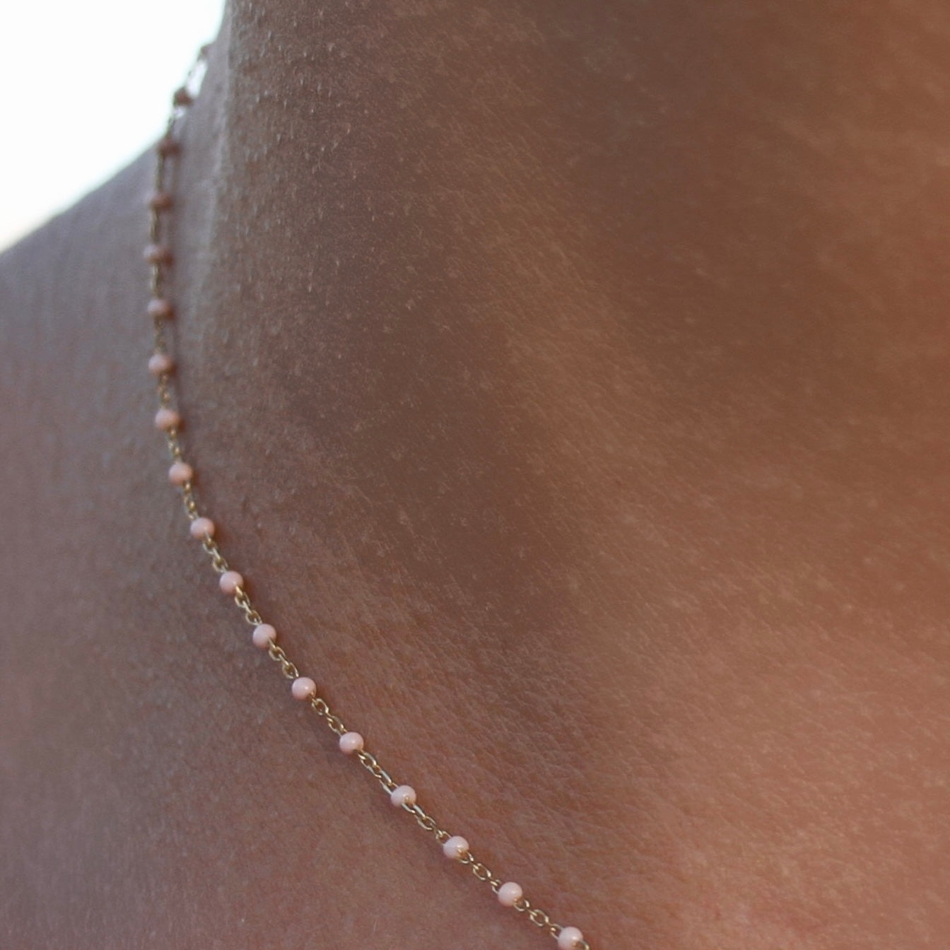 Sunrise shell sapphire necklace